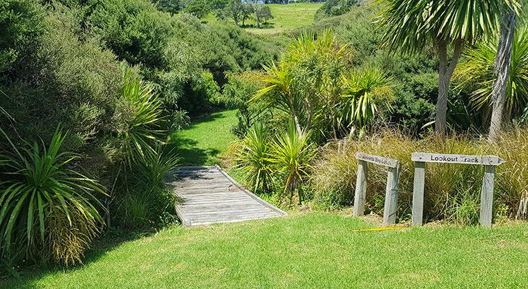 Mullet Point Loop Walk, Auckland, New Zealand - 7 Reviews, Map
